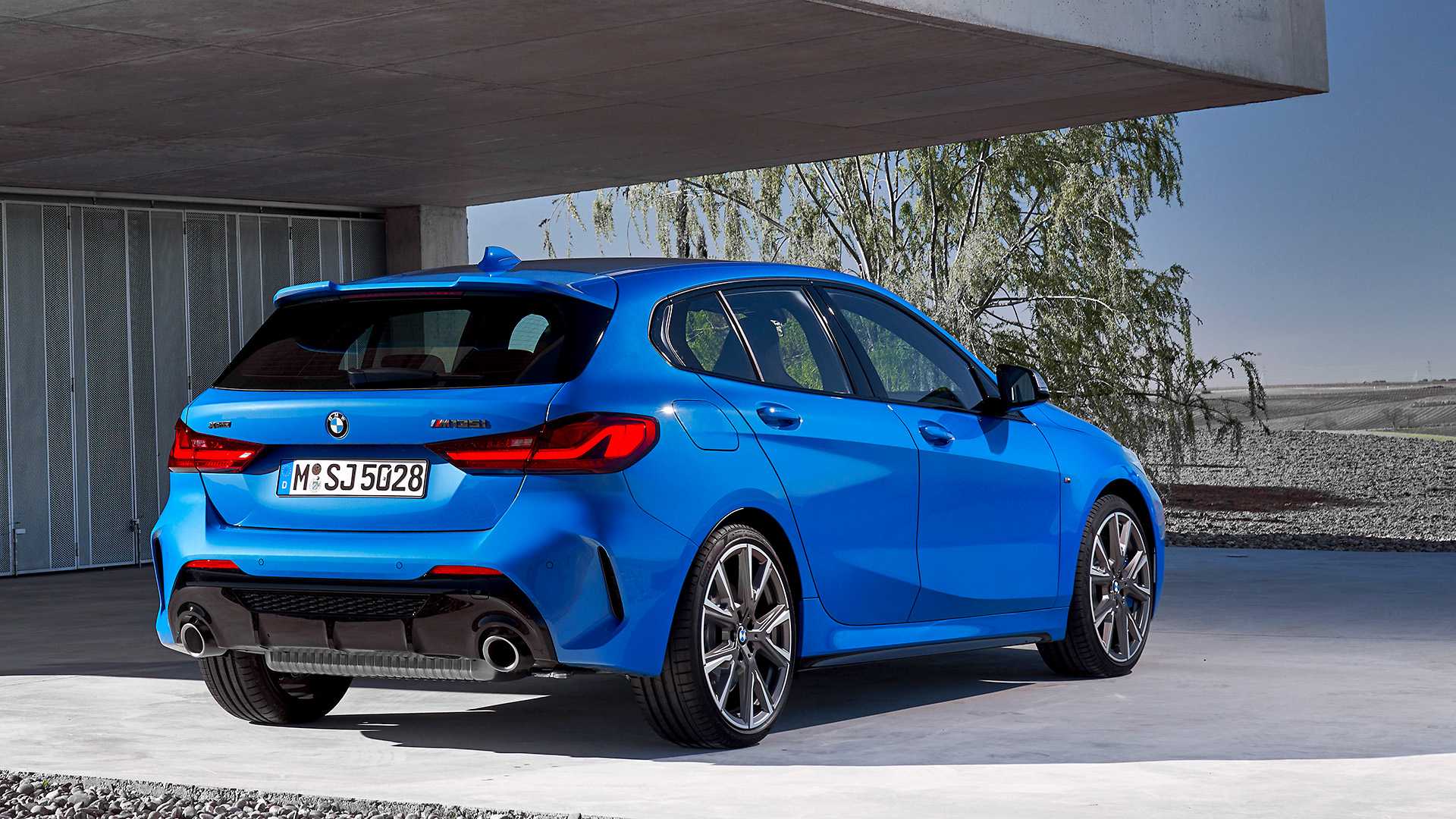 2019-bmw-m135i-xdrive-4.jpg