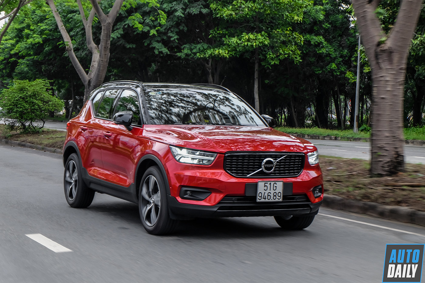 volvo-xc40-2019-1.jpg