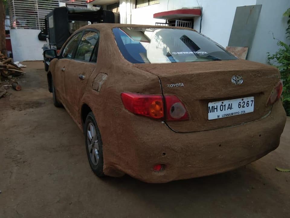 b2427af2-toyota-corolla-india-cow-dung-2.jpg