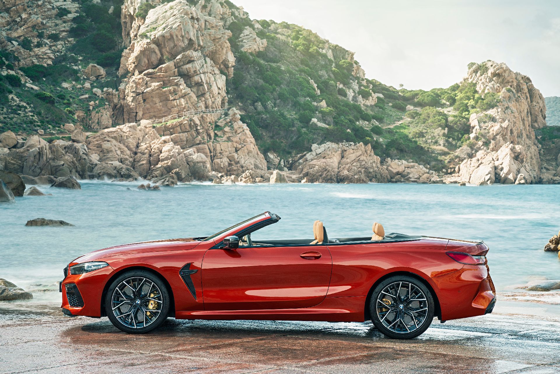 bmw-m8-convertible-21.jpg