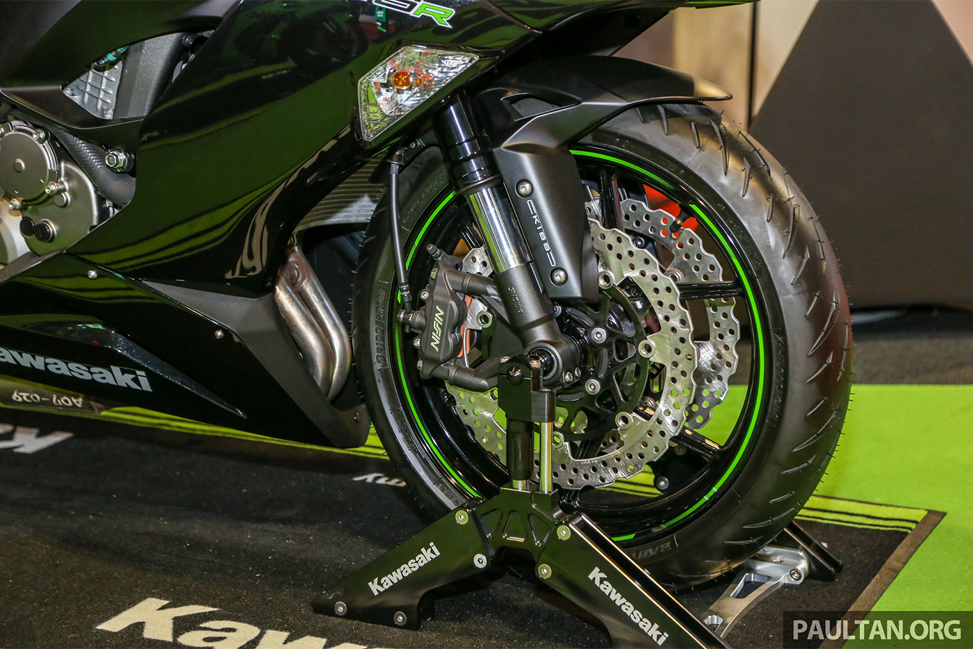 kawasaki-ninja-zx-6r-2019-7.jpg