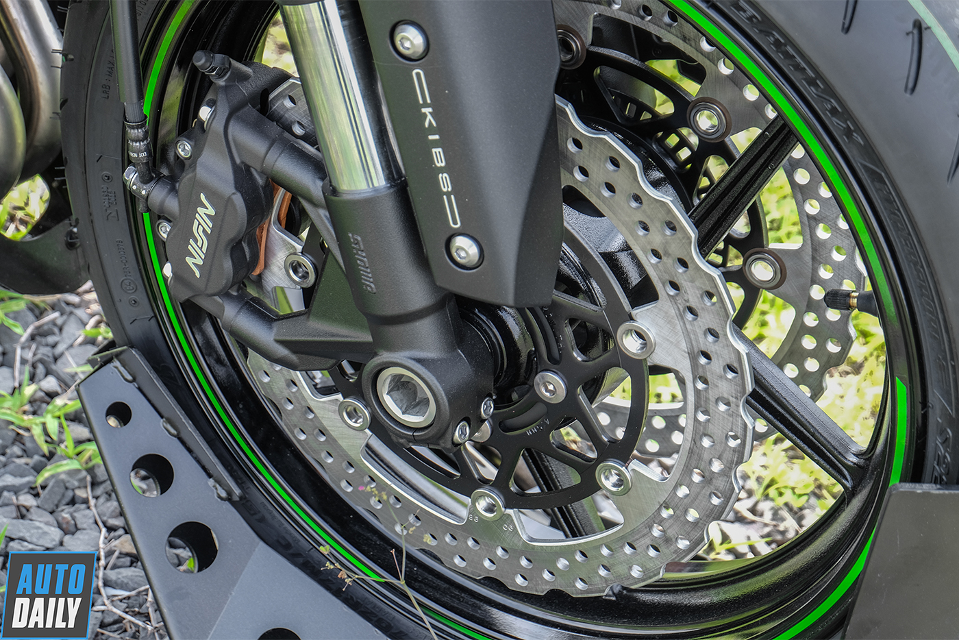 kawasaki-ninja-zx-6r-2019-22.jpg