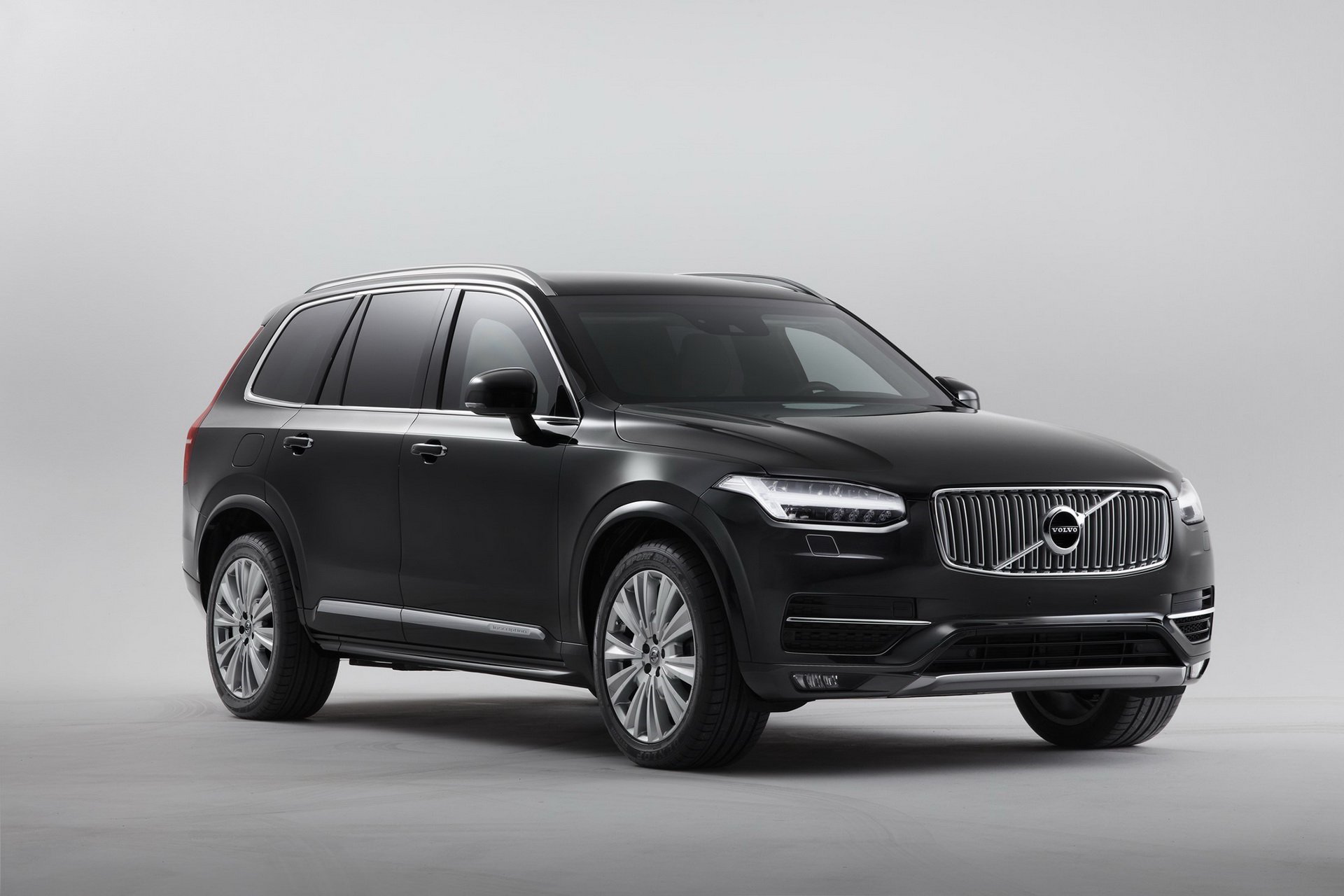 2019-volvo-xc90-armored-1.jpg