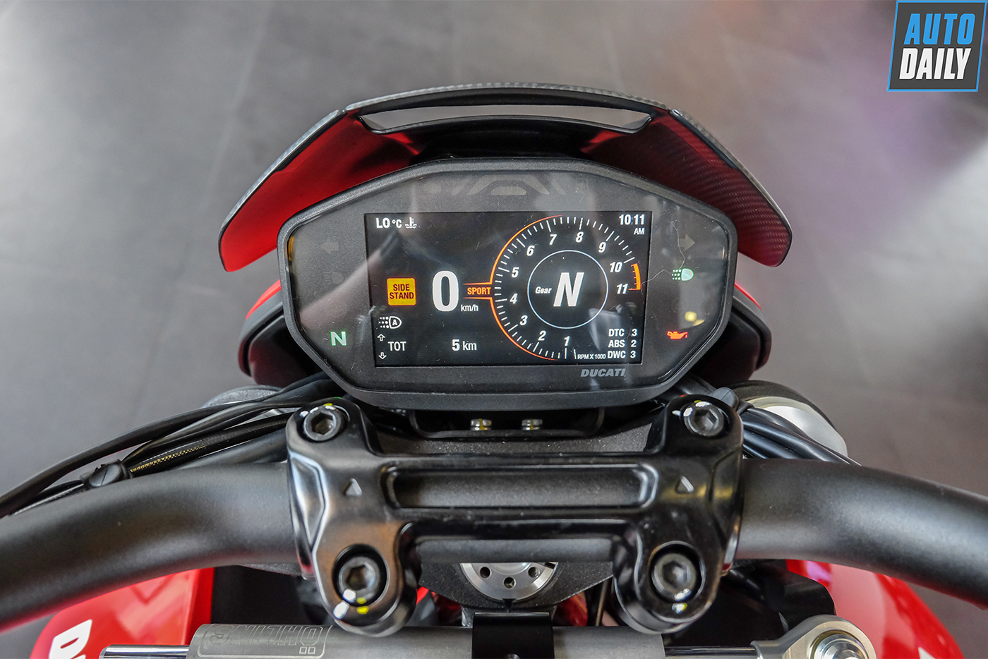 ducati-hypermotard-950-2019-101.jpg