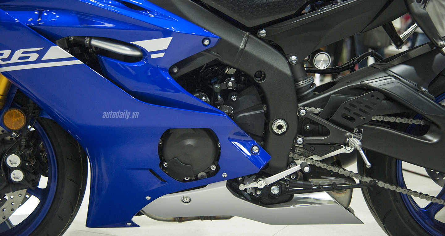 yamaha-r6-2017-6.jpg