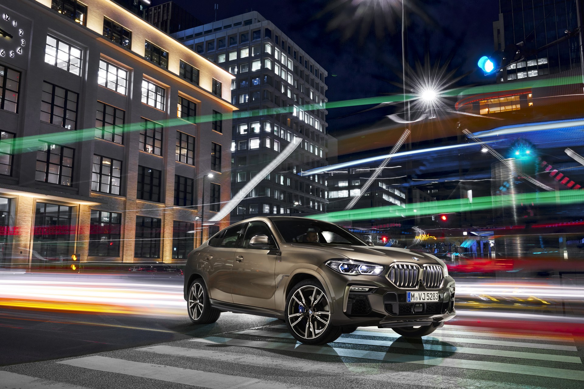 2020-bmw-x6-3.jpg