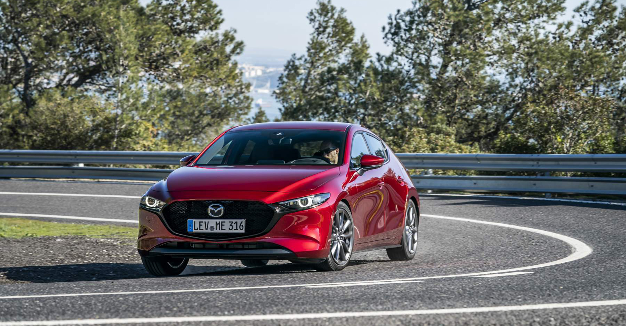 Mazda3 2019 bị triệu hồi vì nguy cơ rụng bánh tại Mỹ