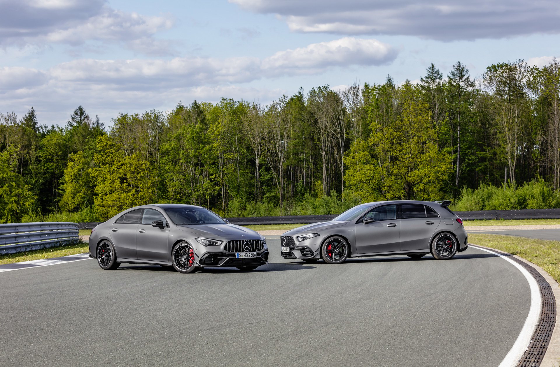 c1ce5337-mercedes-amg-a45-cla45-01.jpg