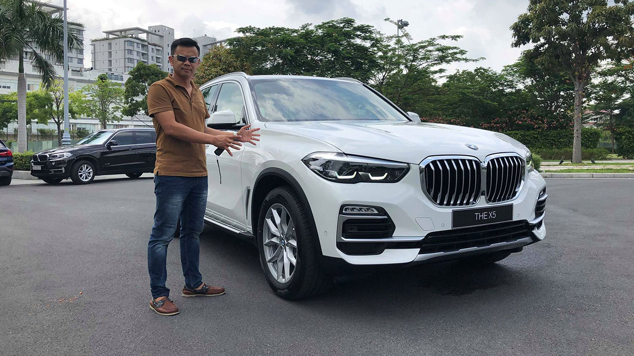 Thử công nghệ lùi tự động NGOẰN NGHÈO cực đỉnh trên BMW X5 2019 tại Việt Nam