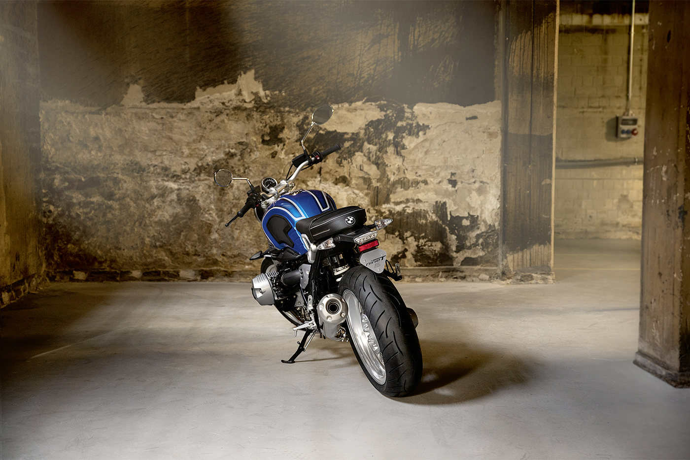 2019-bmw-motorrad-r-ninet-5-21.jpg