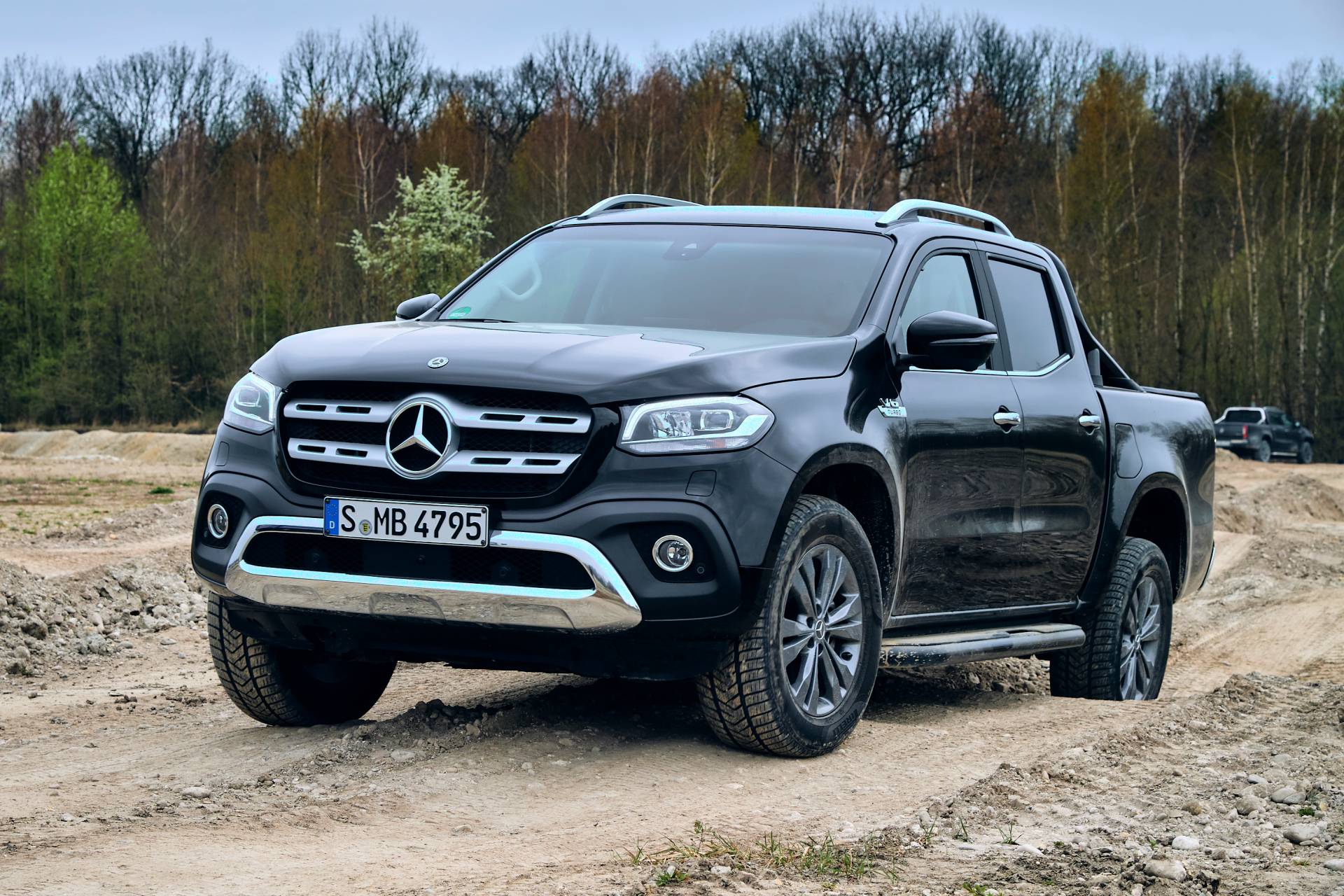 mercedes-benz-x-class-1.jpg