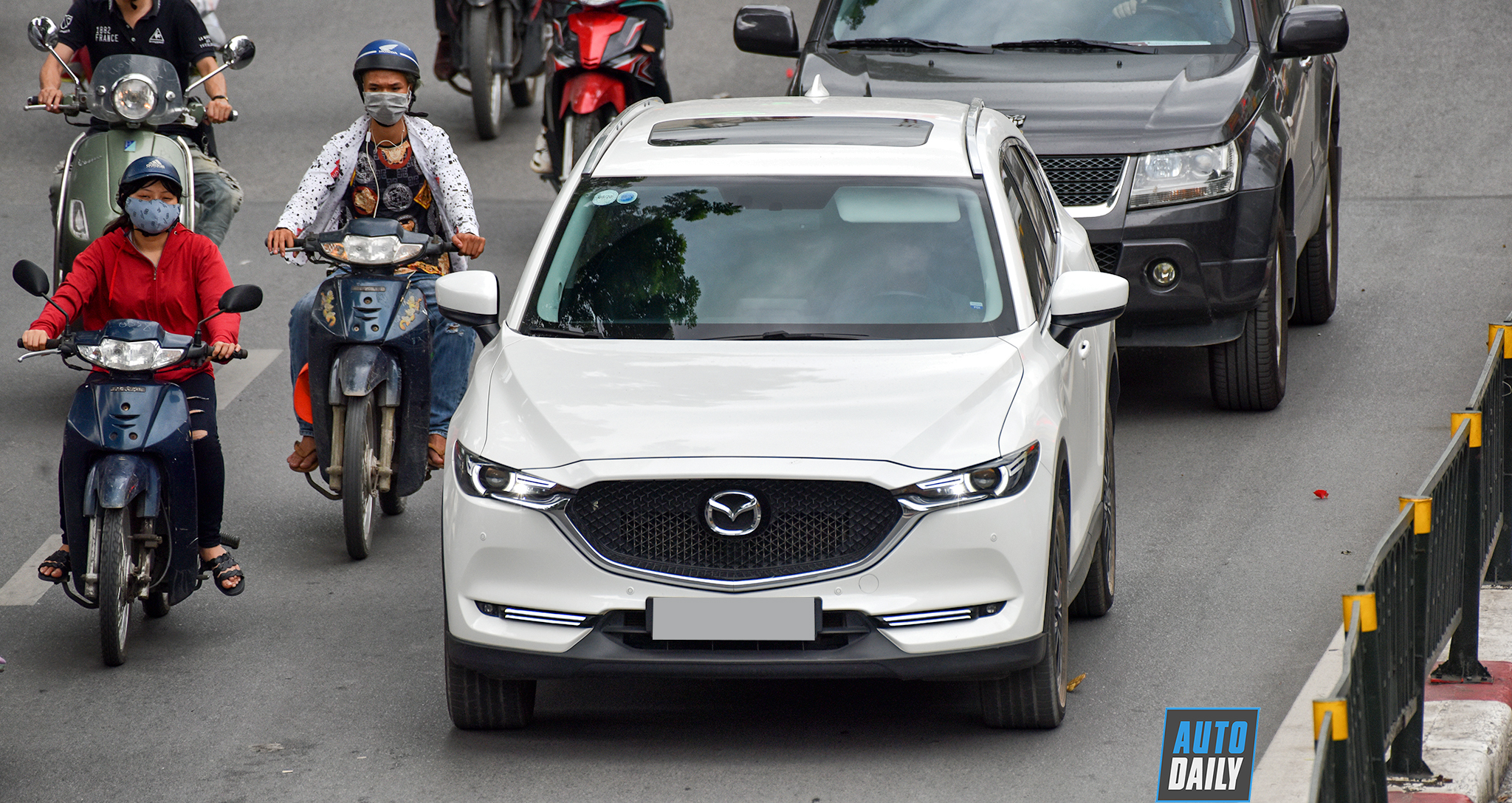 Mazda CX-5 hụt hơi trước Honda CR-V trong nửa đầu năm 2019