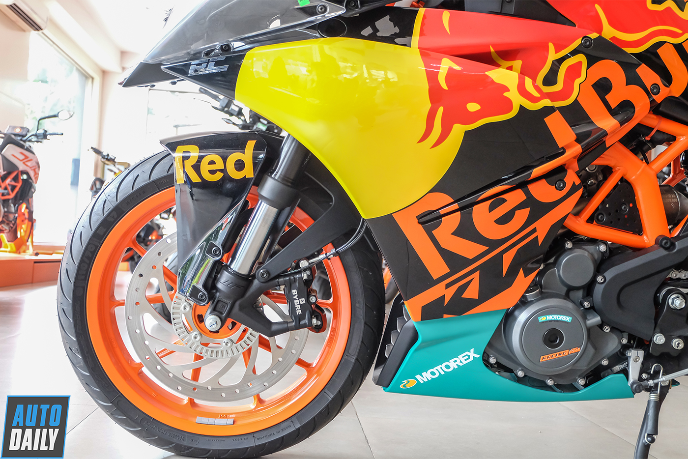 ktm-rc-390-motogp-edition-26.jpg