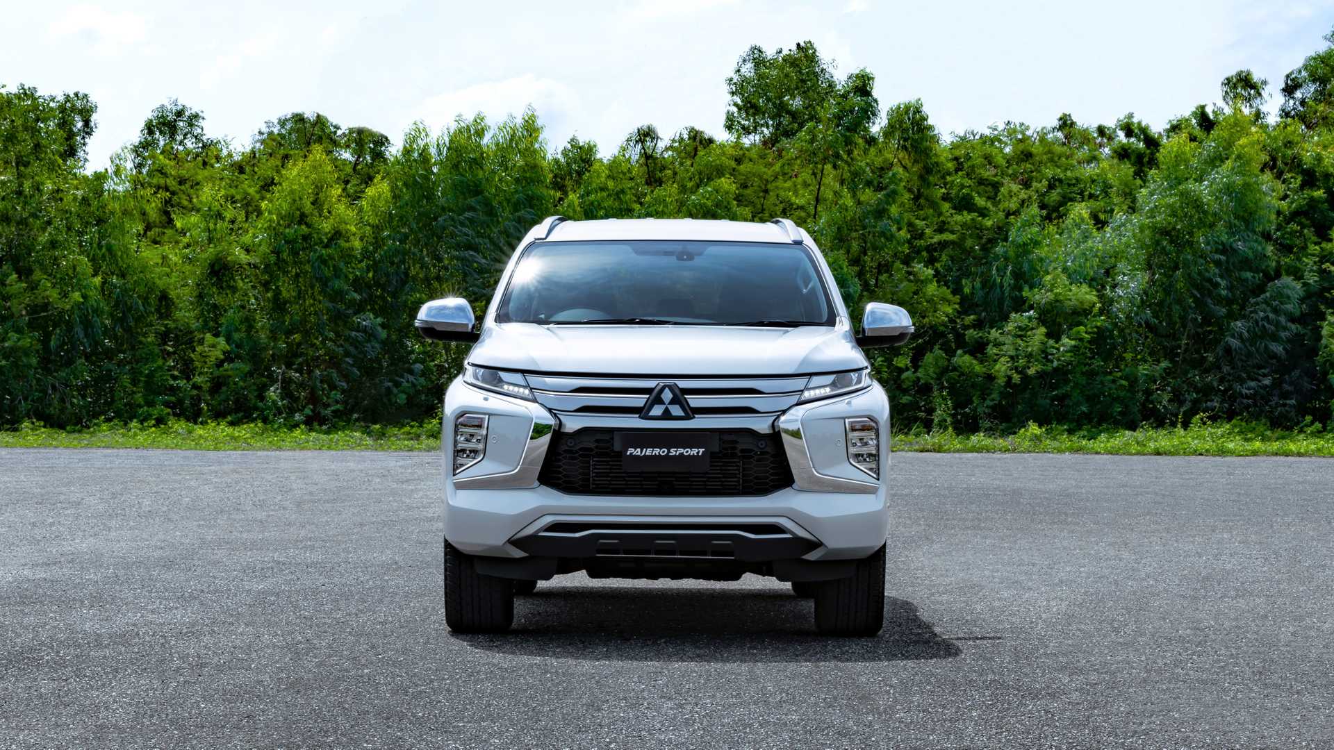 2020-mitsubishi-pajero-sport-facelift-2.jpg