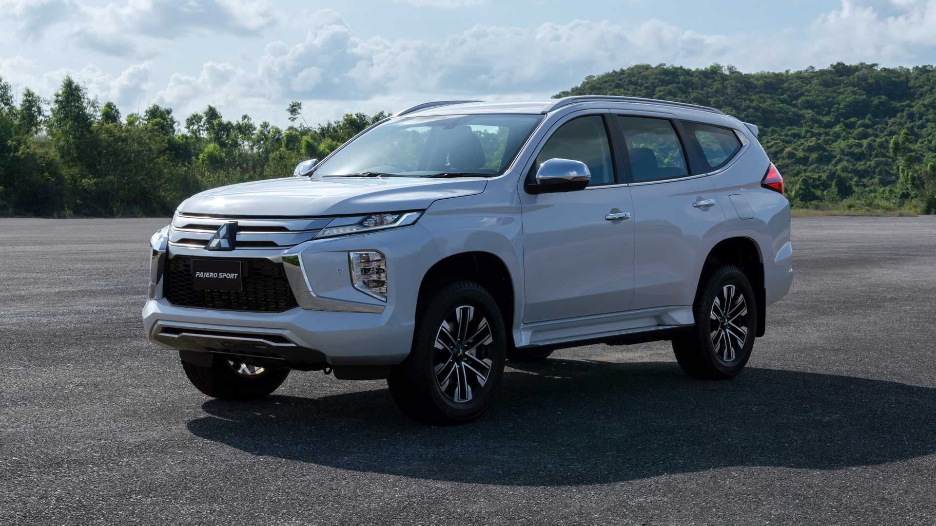 2020-mitsubishi-pajero-sport-facelift-4.jpg