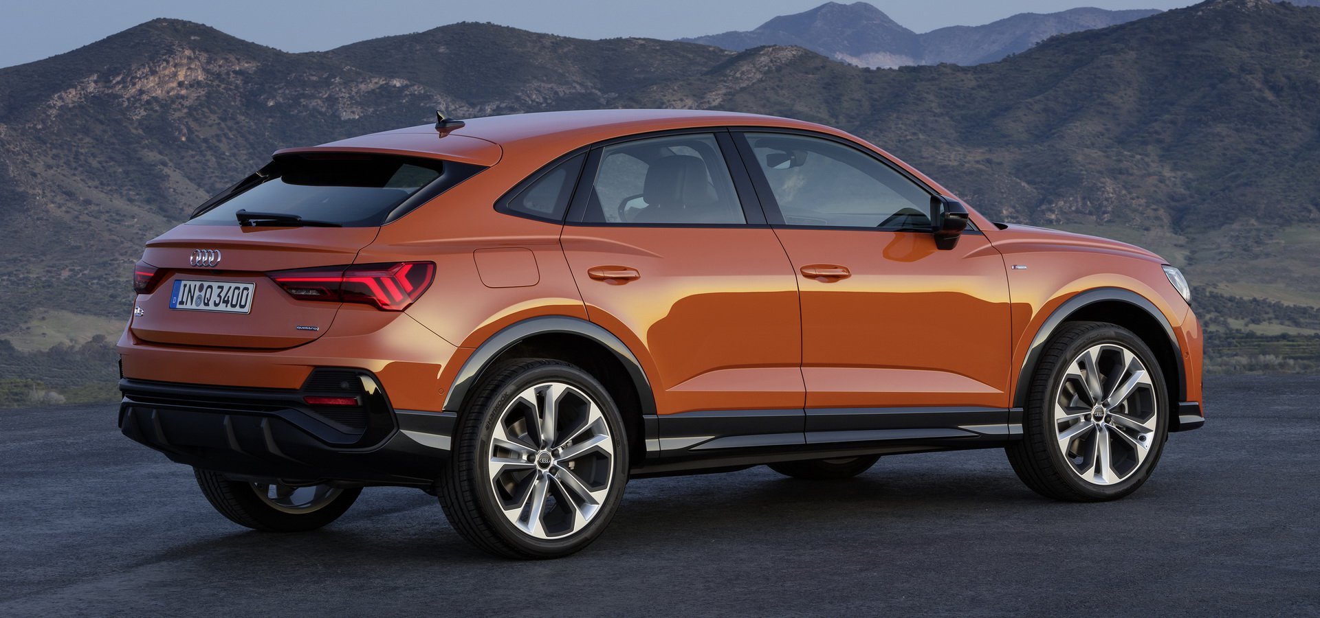 audi-q3-sportback-vs-bmw-x2-1.jpg