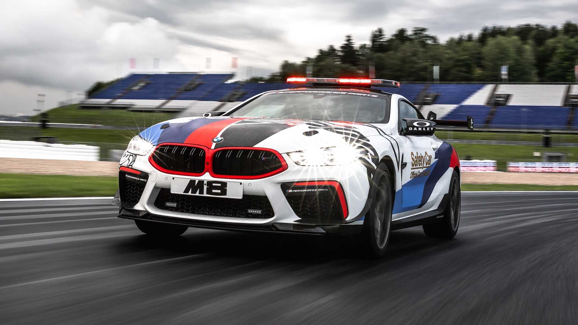 BMW M8 MotoGP Safety Car ra mắt: “Thần hộ mệnh” mới ở MotoGP