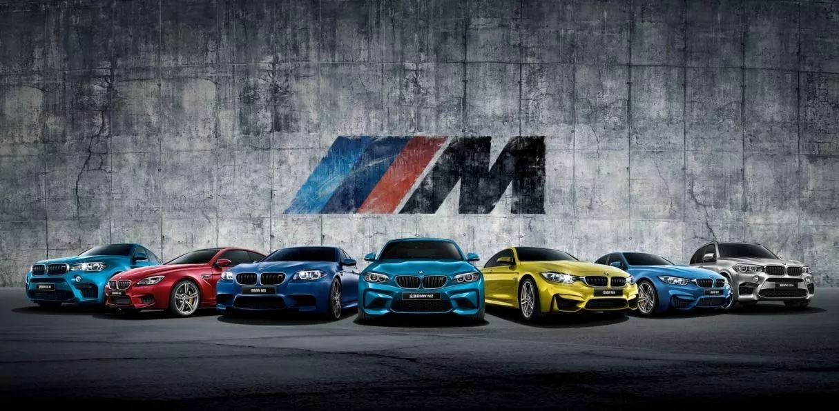 phan-biet-bmw-m-4.jpeg