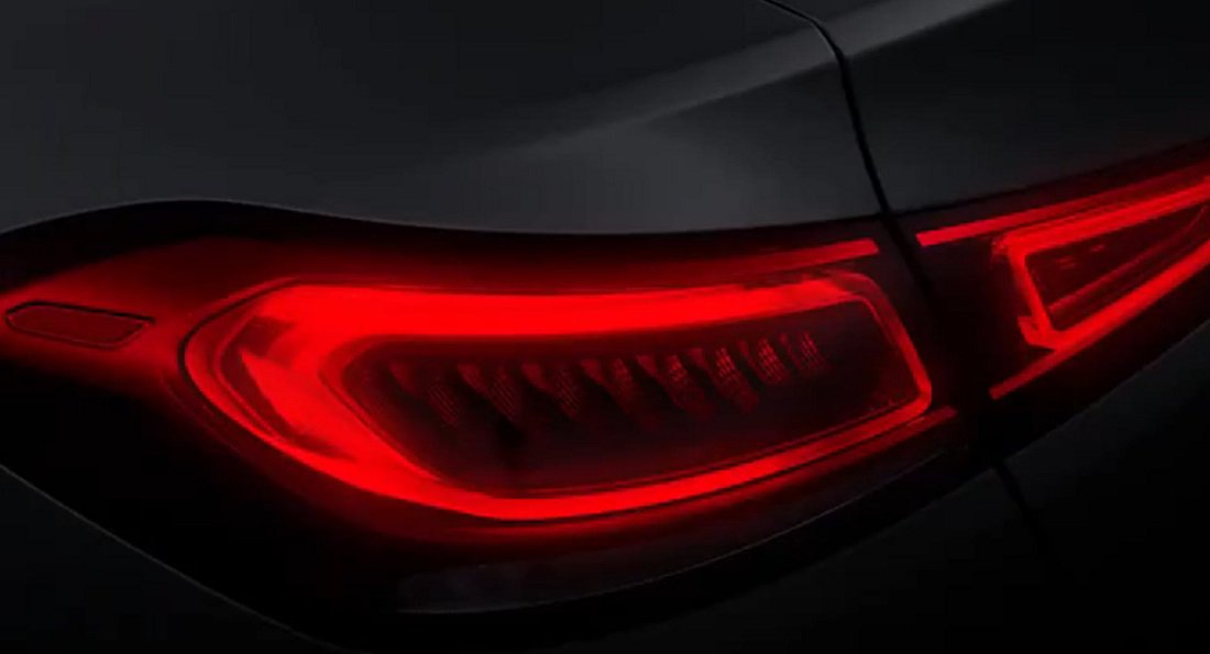 Mercedes-Benz GLE Coupe 2020 nhá hàng trước ngày ra mắt