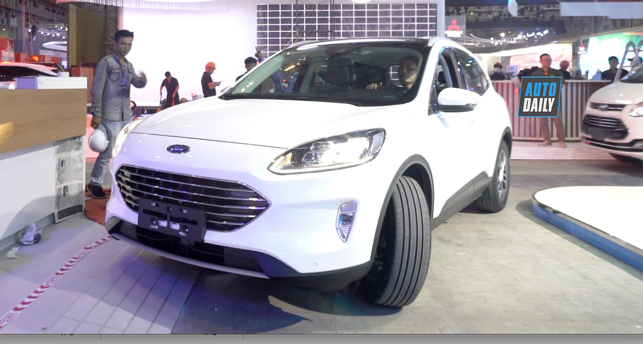 Ford Escape 2020 có mặt tại Vietnam Motor Show 2019, sẵn sàng ra mắt