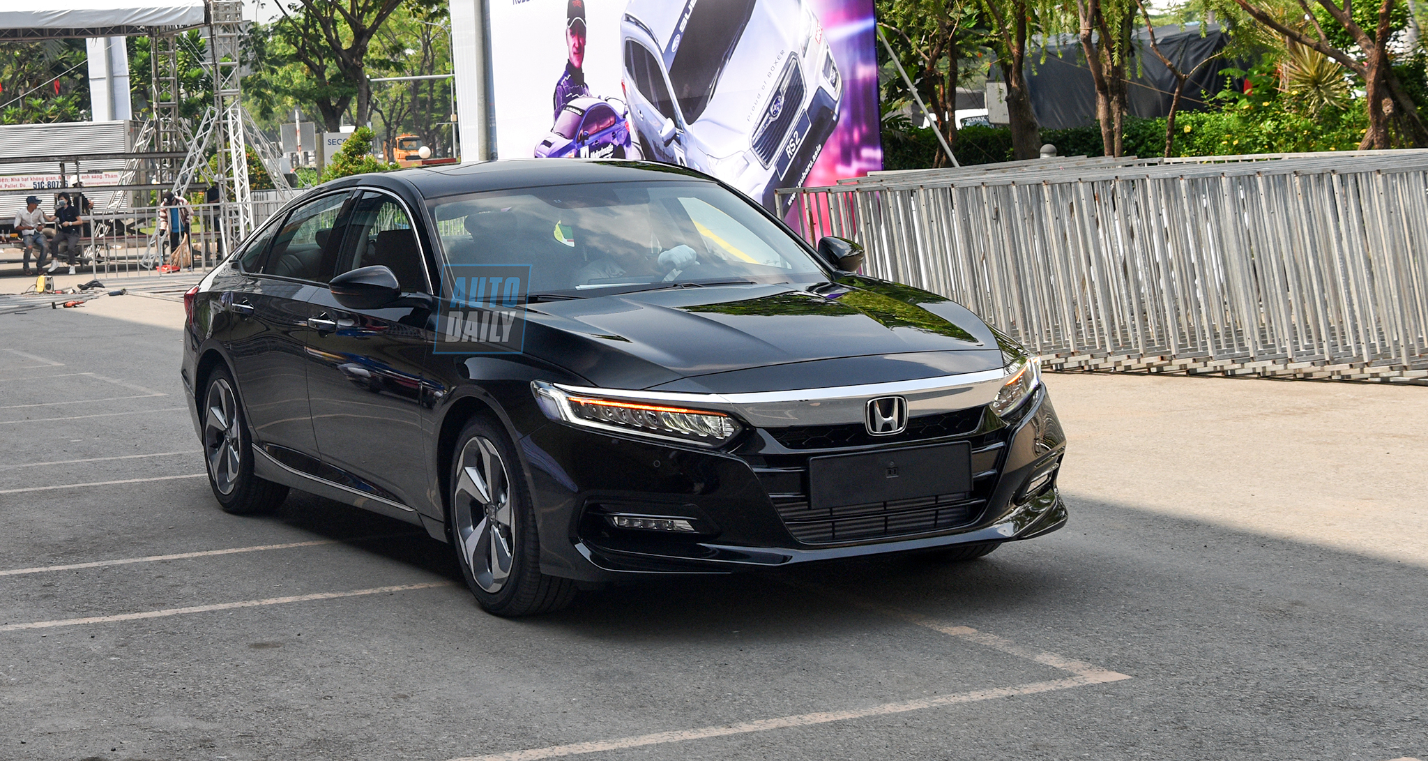 Ảnh "nóng" Honda Accord thế hệ thứ 10 tại Triển lãm Ô tô Việt Nam 2019