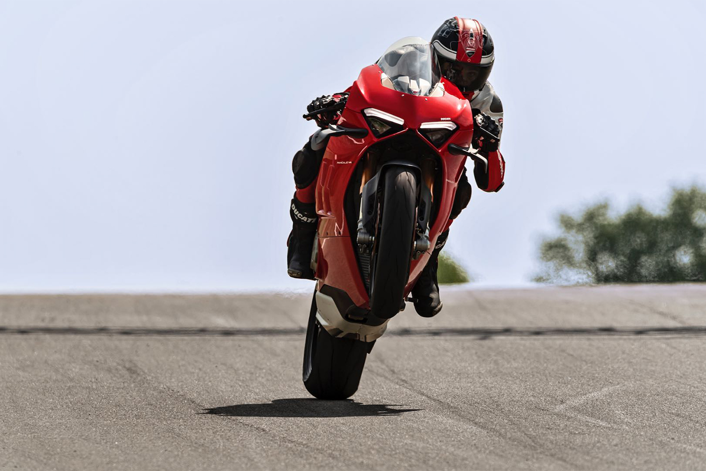 2020-ducati-panigale-v4-first-look-fast-facts-7.jpg