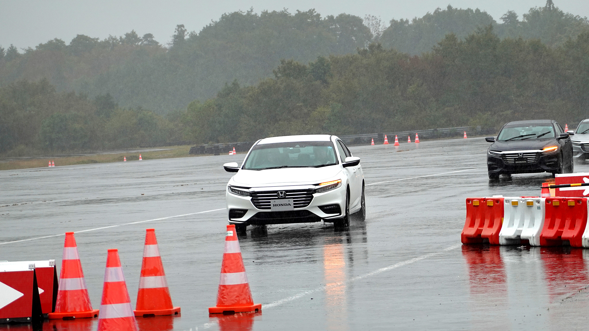 Thử công nghệ Honda Sensing và hệ thống Sport Hybrid i-MMD tại trường đua