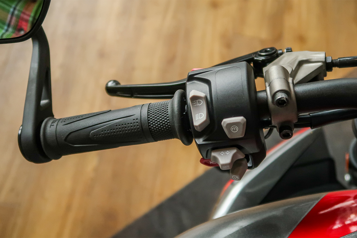 Xem thêm ảnh Triumph Street Triple 765RS 2020 triumph-street-trile-765rs-2020-11.jpg