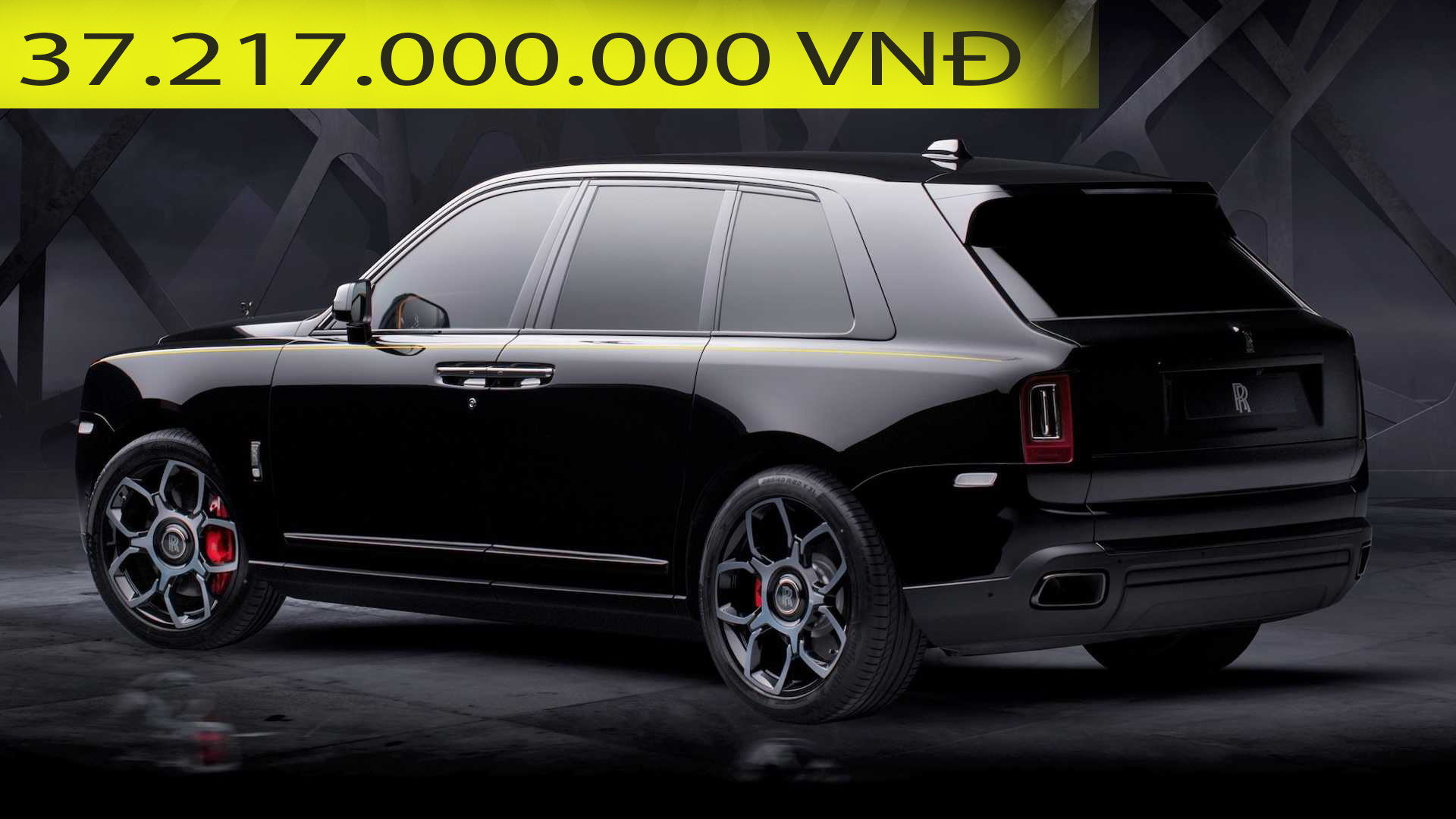 Rolls-Royce Cullinan Black Badge chính hãng giá hơn 37 tỷ tại Việt Nam