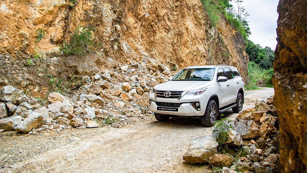 Phân khúc SUV 7 chỗ tháng 10/2019: Toyota Fortuner tiếp tục dẫn đầu