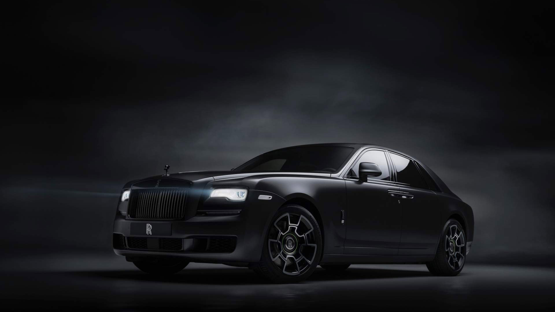Rolls-Royce chia tay Ghost, chuẩn bị giới thiệu người kế nhiệm