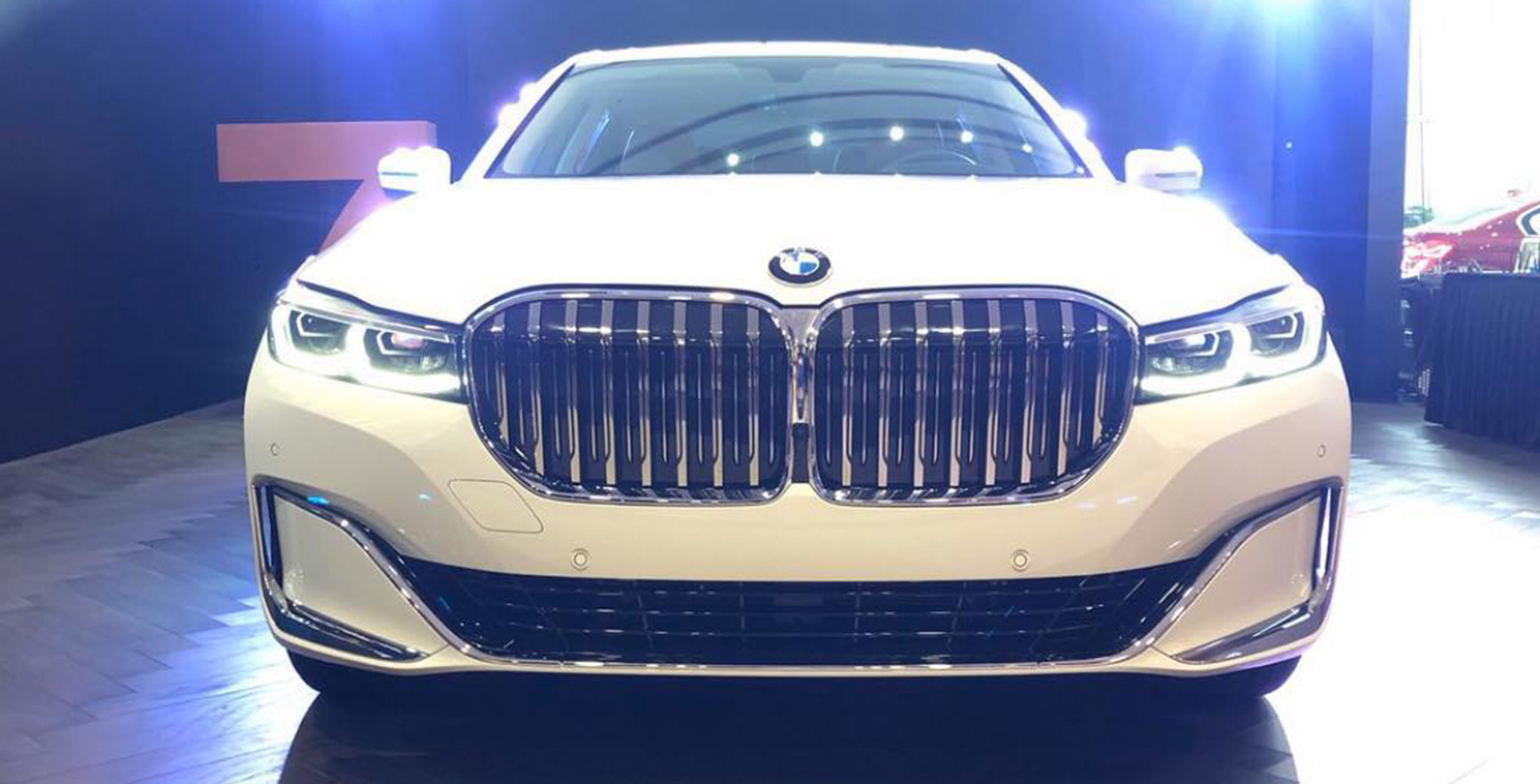 BMW 740Li 2020 ra mắt tại Việt Nam, giá khoảng 5,6 tỷ đồng