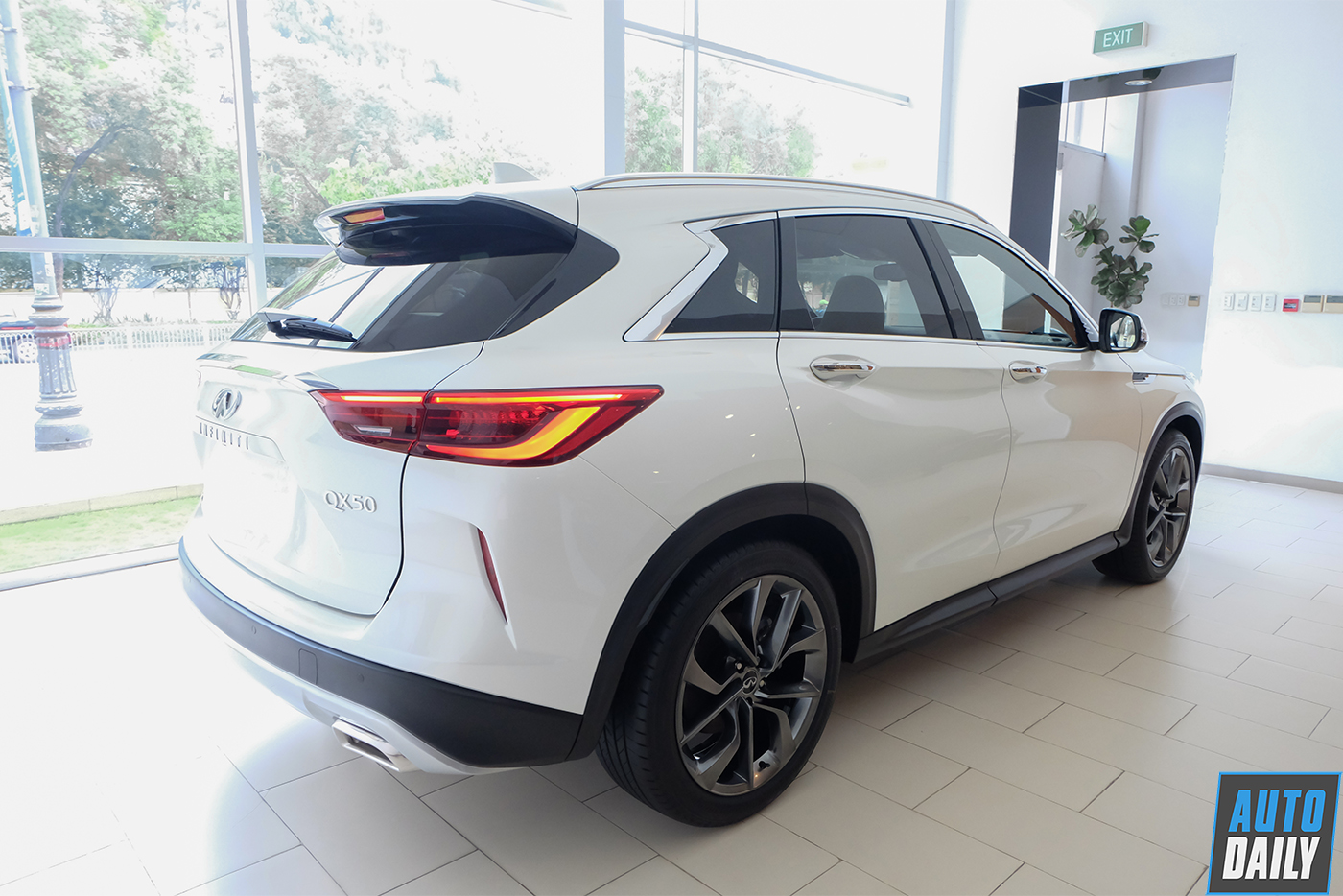 infiniti-qx50-2019-28.jpg