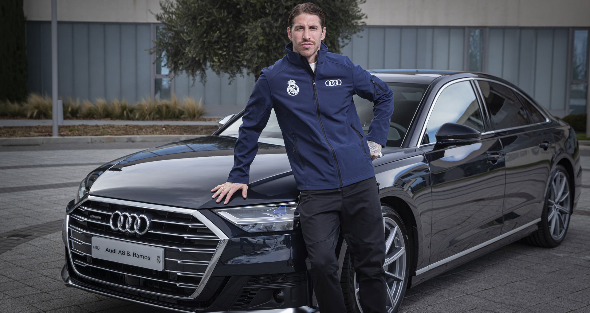 Quà Giáng sinh siêu to: Các cầu thủ Real Madrid được tặng dàn xe sang Audi cực chất