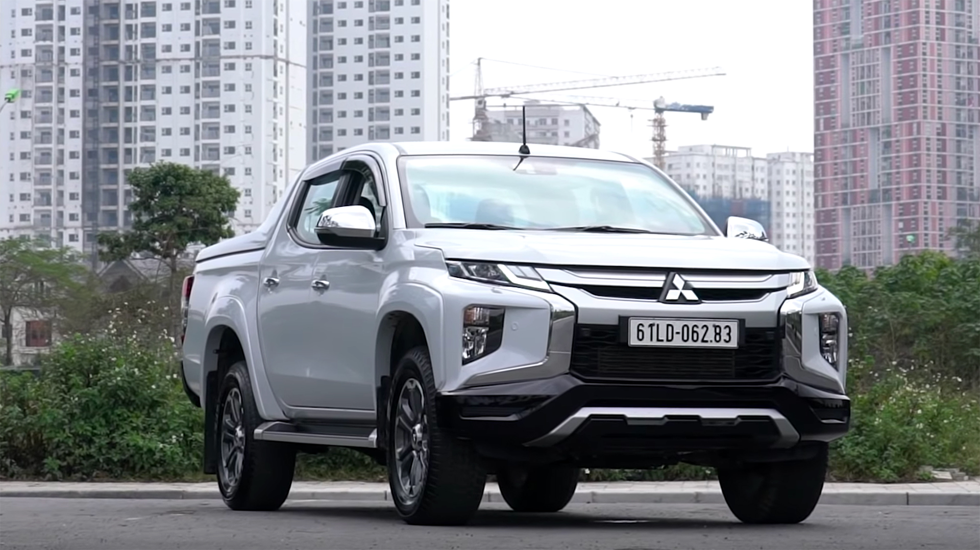 Mitsubishi Triton 2020 mới - Vì sao bạn nên mua một chiếc xe bán tải?