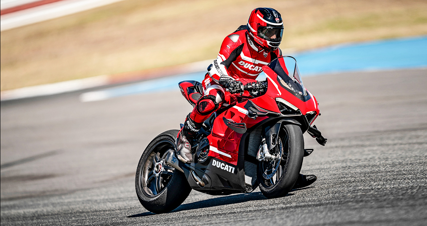 Ducati Panigale Superleggera V4 2020 ra mắt, giá 100.000 USD