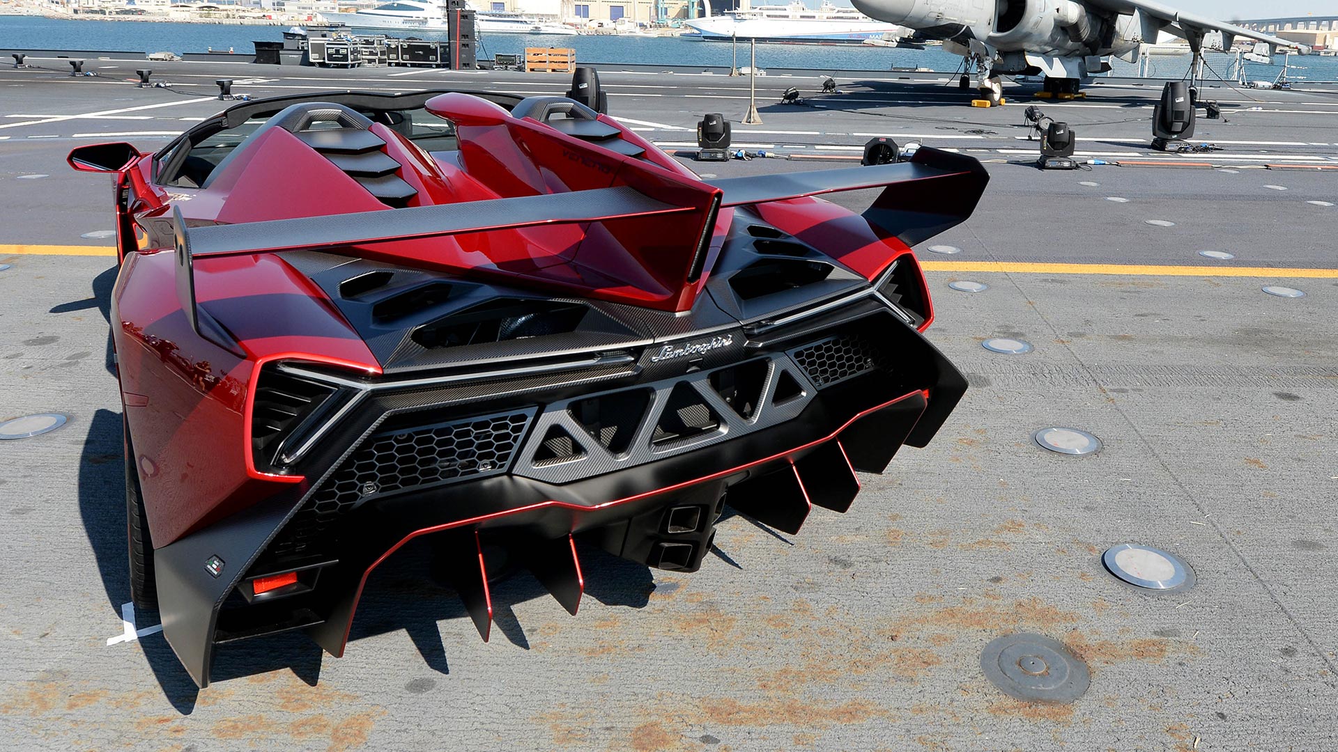 Siêu phẩm Lamborghini Veneno và 5 điều SIÊU ĐẶC BIỆT