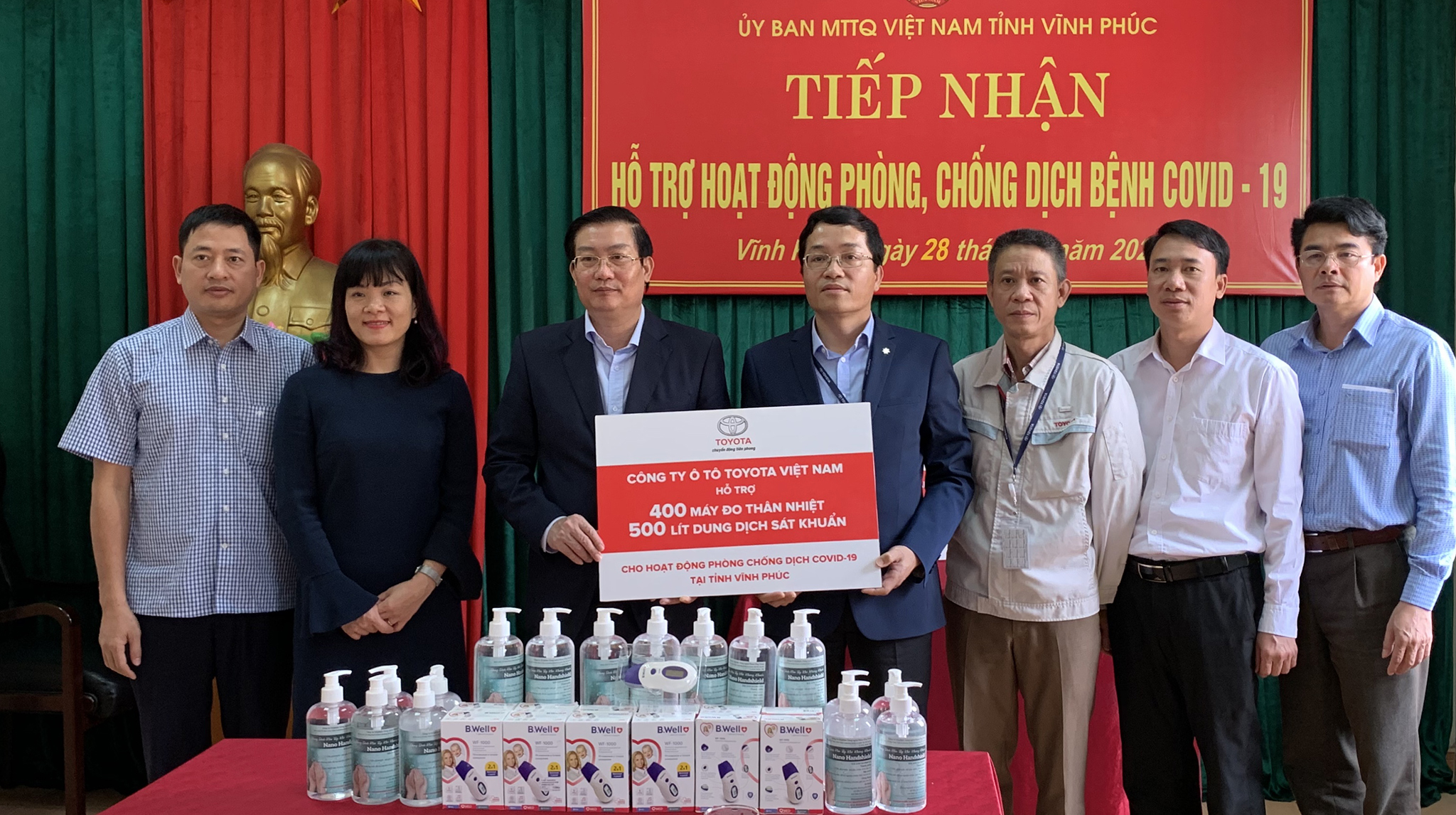 Toyota Việt Nam ủng hộ thiết bị y tế phòng chống dịch Covid-19
