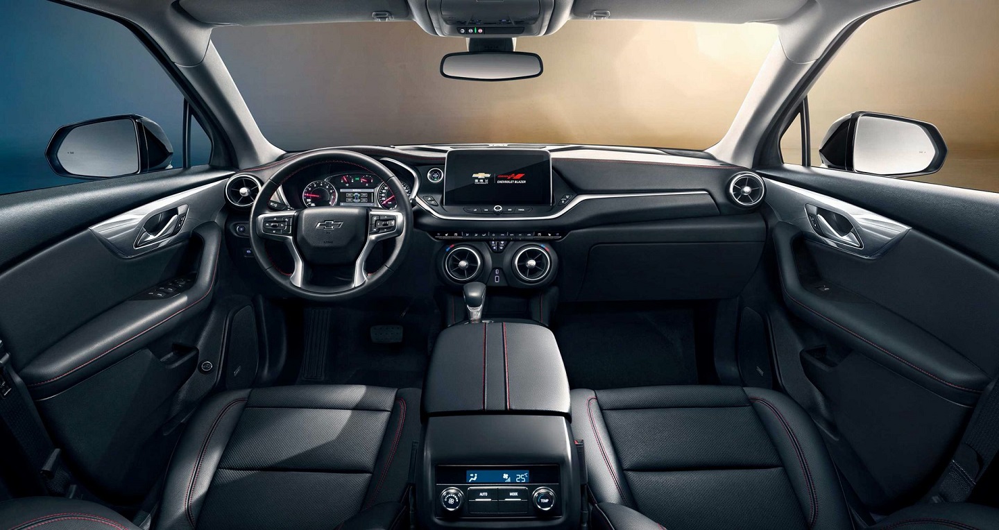 SUV 7 chỗ Chevrolet Blazer 2021 công bố ảnh nội thất
