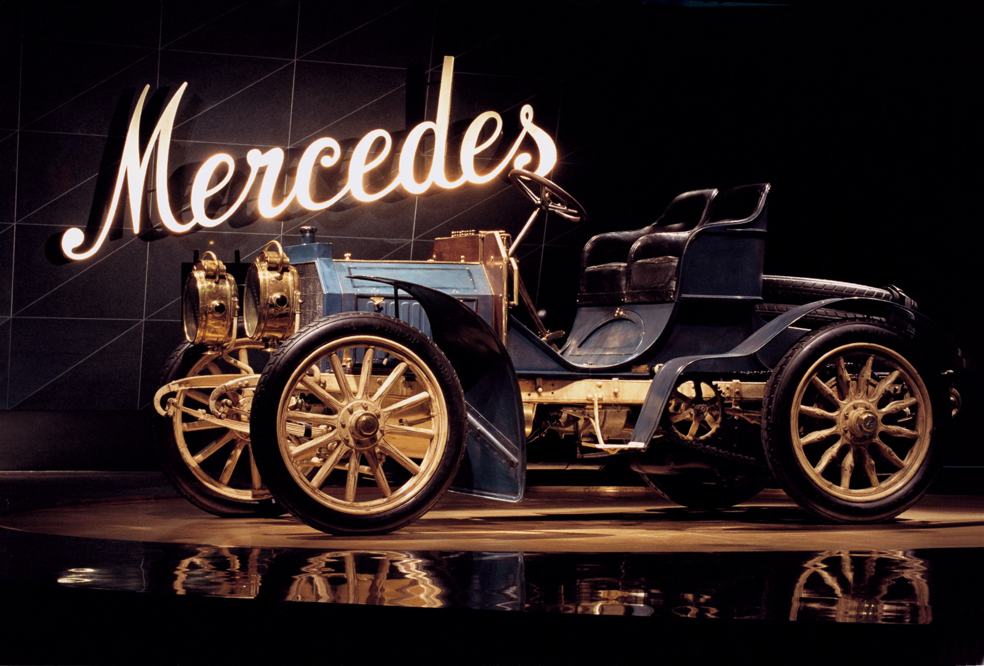 mercedes-brand-120years-09.jpg