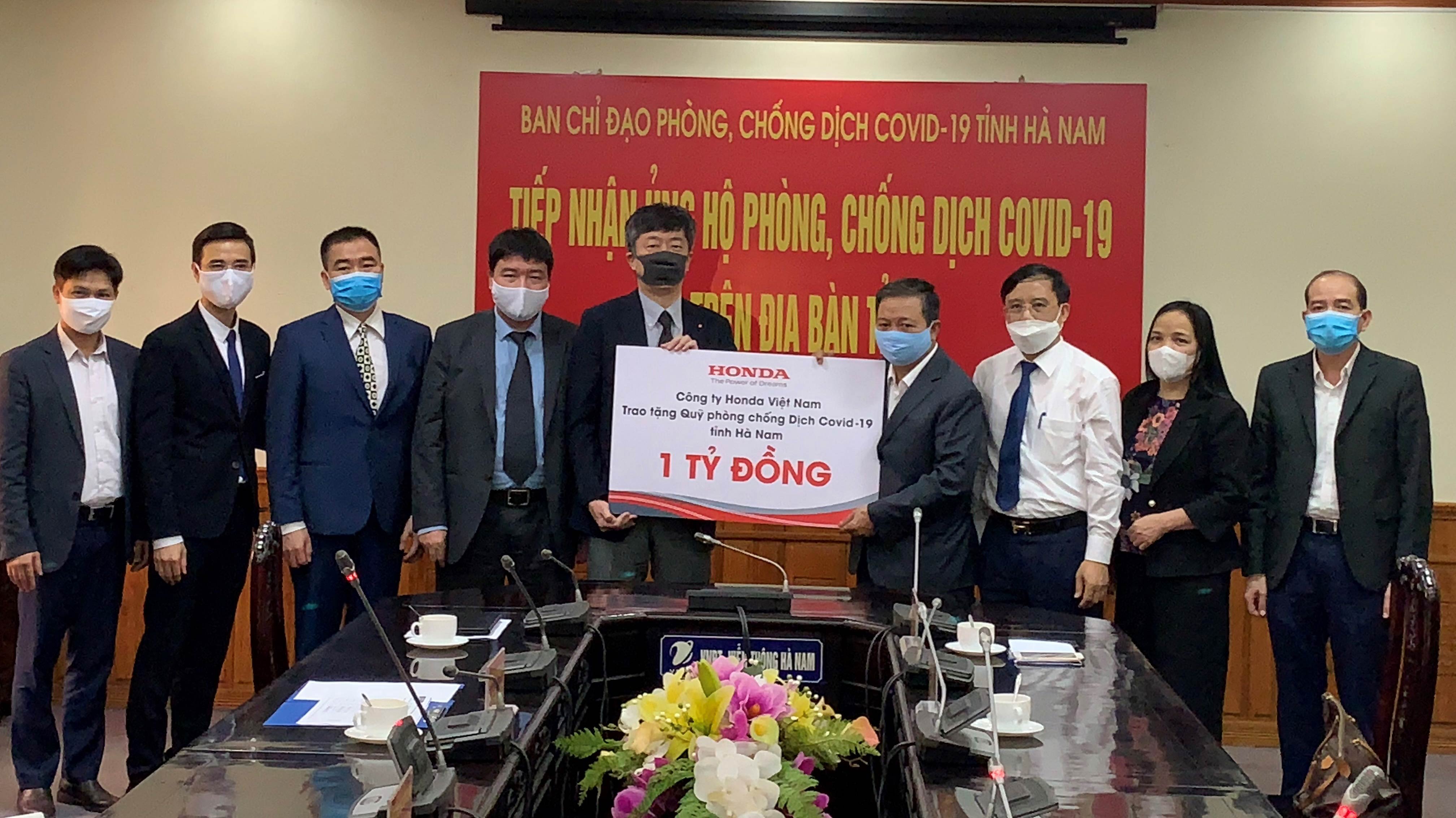 Honda Việt Nam ủng hộ 1 tỷ đồng hỗ trợ chống dịch Covid-19 tại Hà Nam