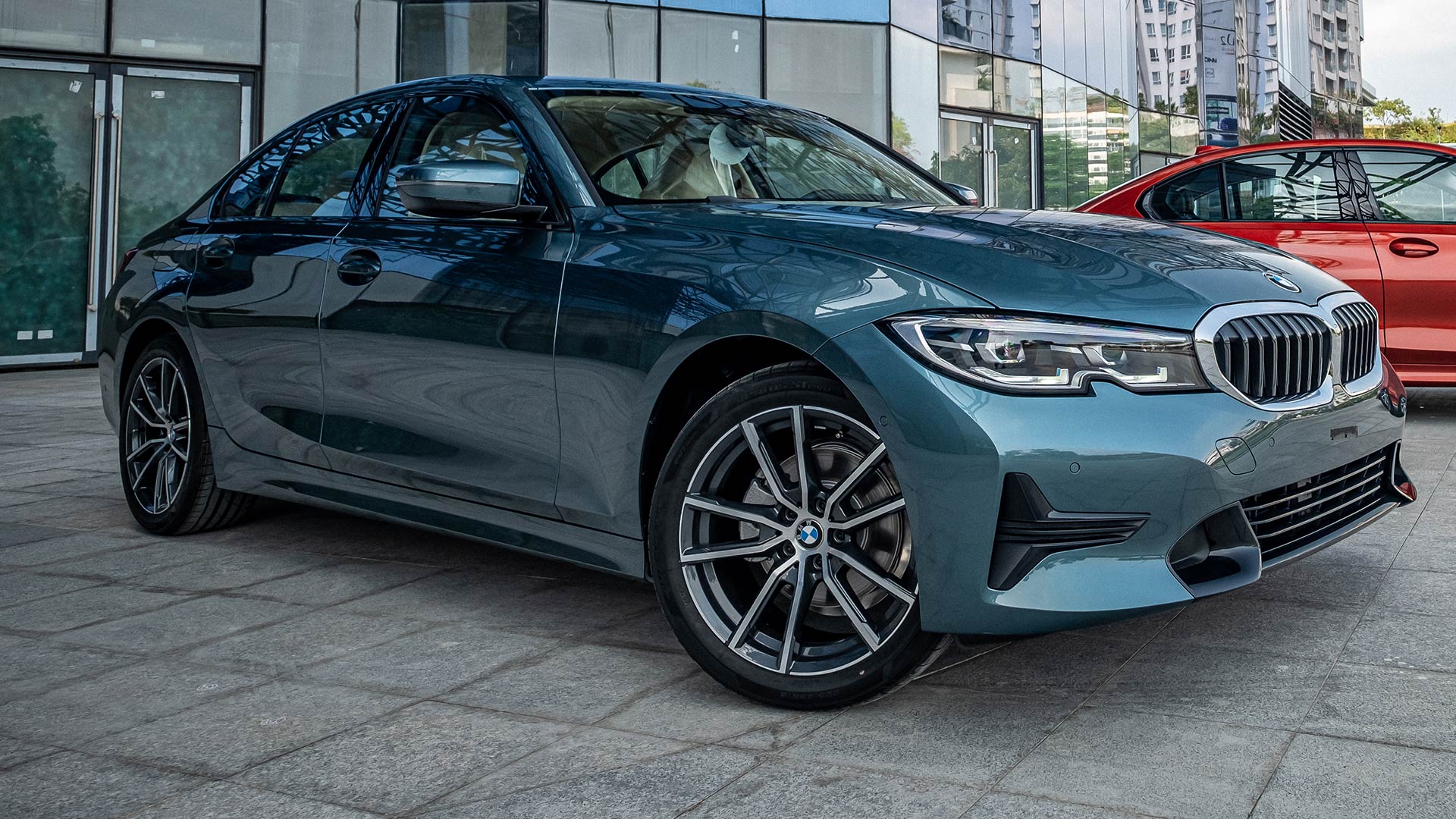 Đánh giá BMW 320i 2020 Sport Line Plus giá hơn 2,1 tỷ  - Có còn chất BMW?