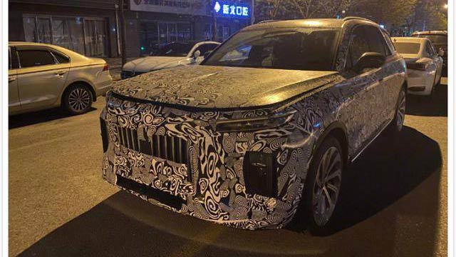 SUV hạng sang Trung Quốc Hongqi E115 lộ diện phiên bản sản xuất