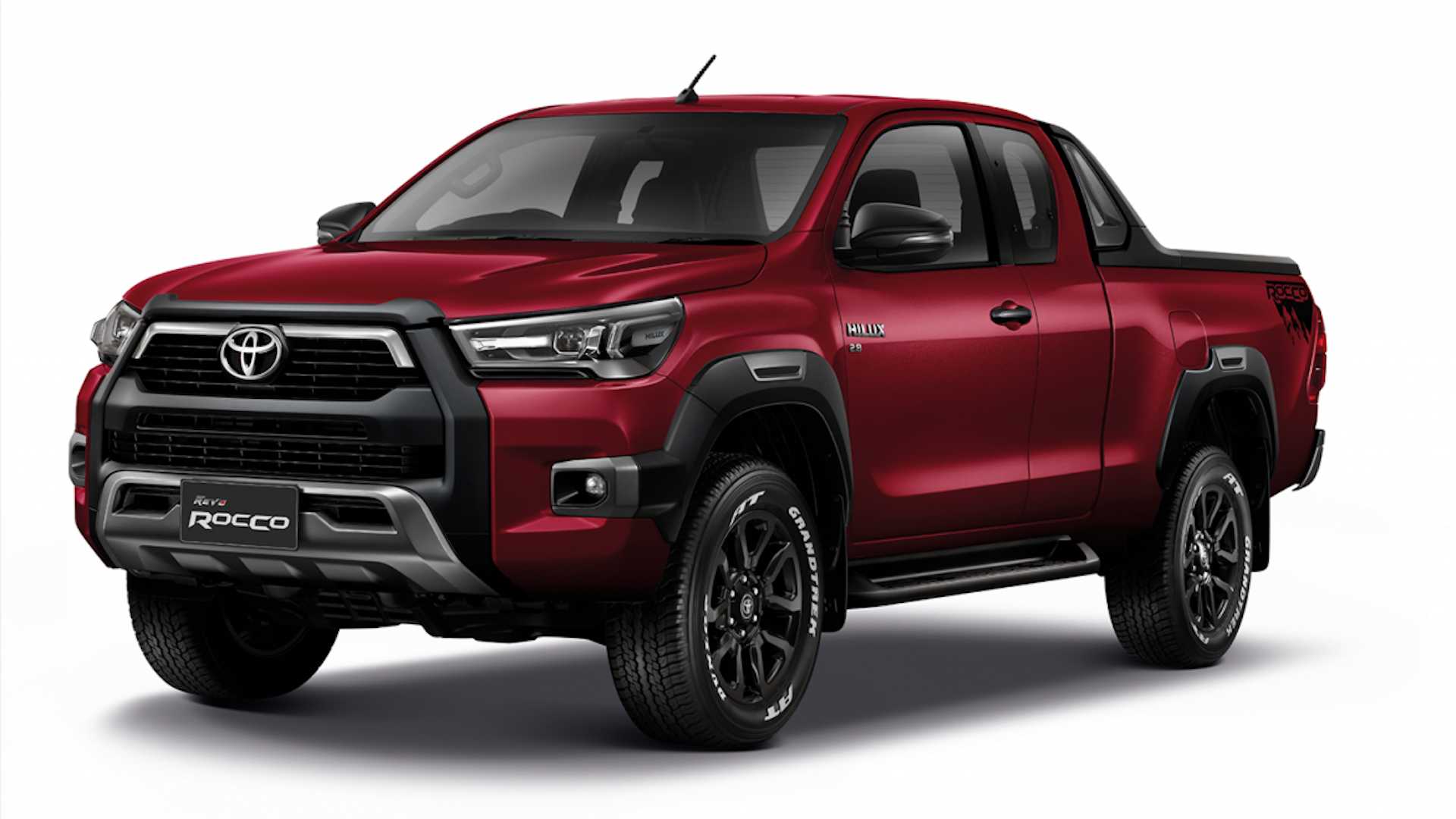 2021-toyota-hilux-launched-in-thailand-1.jpg