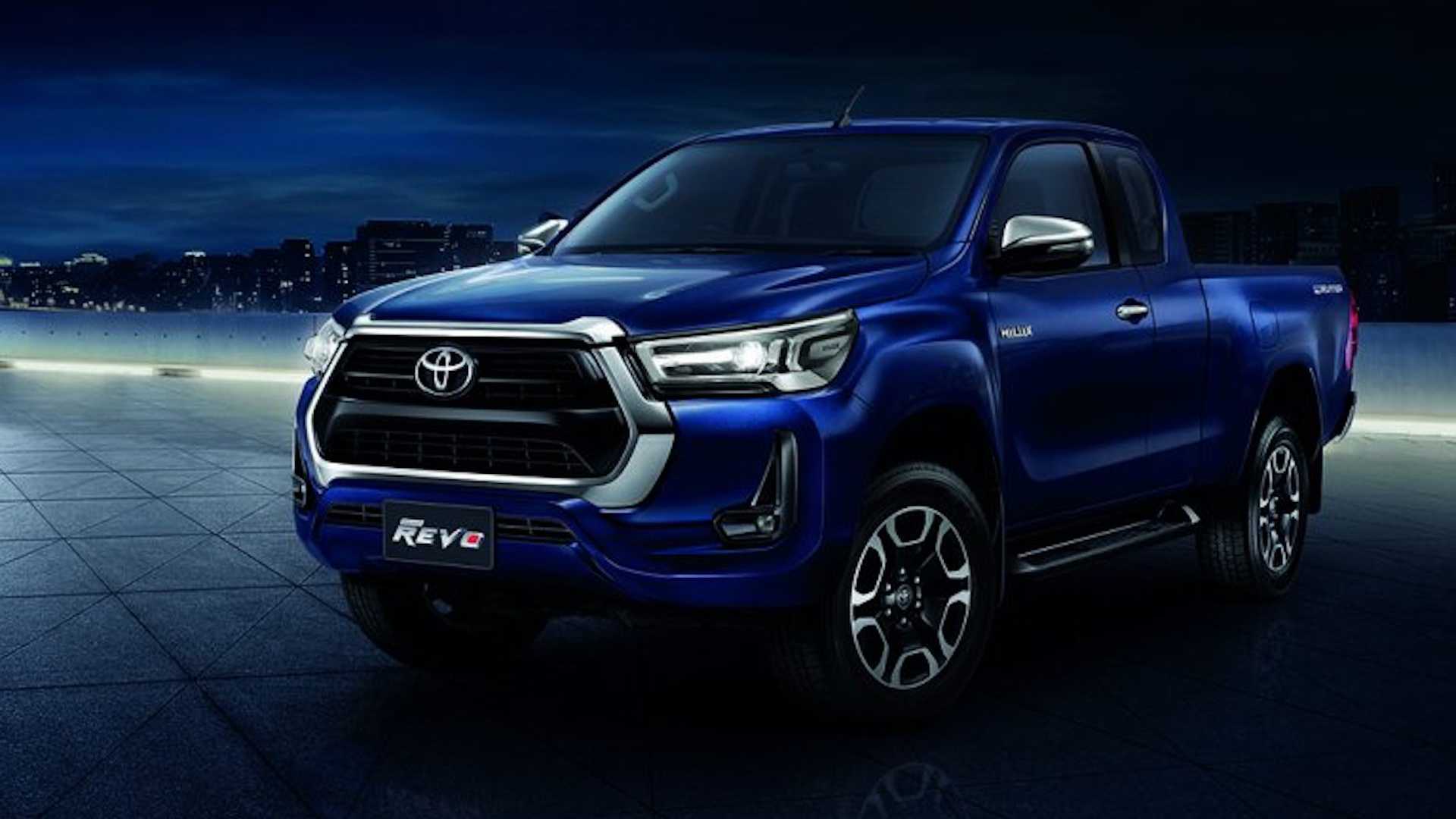 2021-toyota-hilux-launched-in-thailand-3.jpg