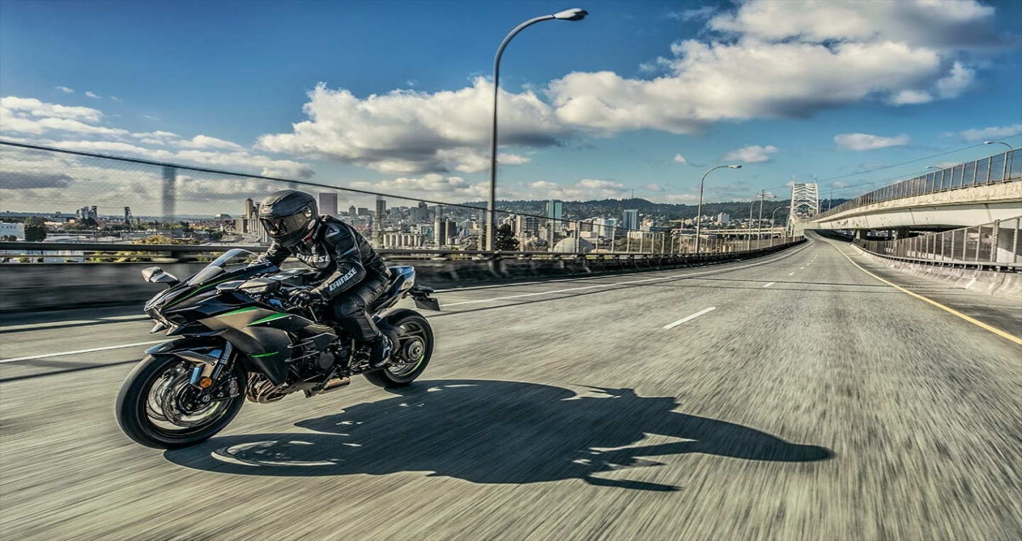 “Siêu phẩm” Kawasaki Ninja H2 Carbon 2020 sắp về Việt Nam