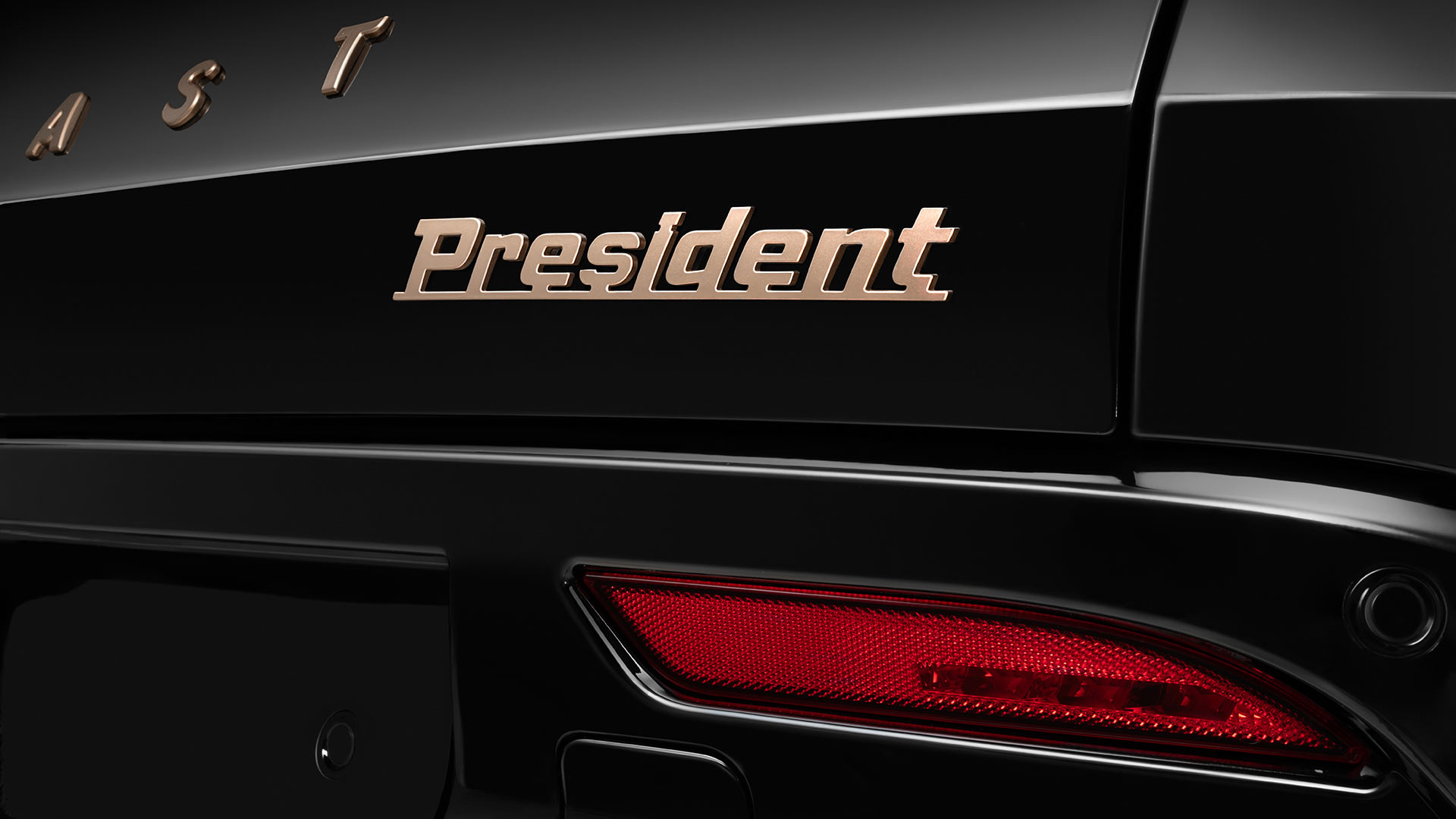 Hé lộ thông tin về SUV V8 đầu bảng VinFast President