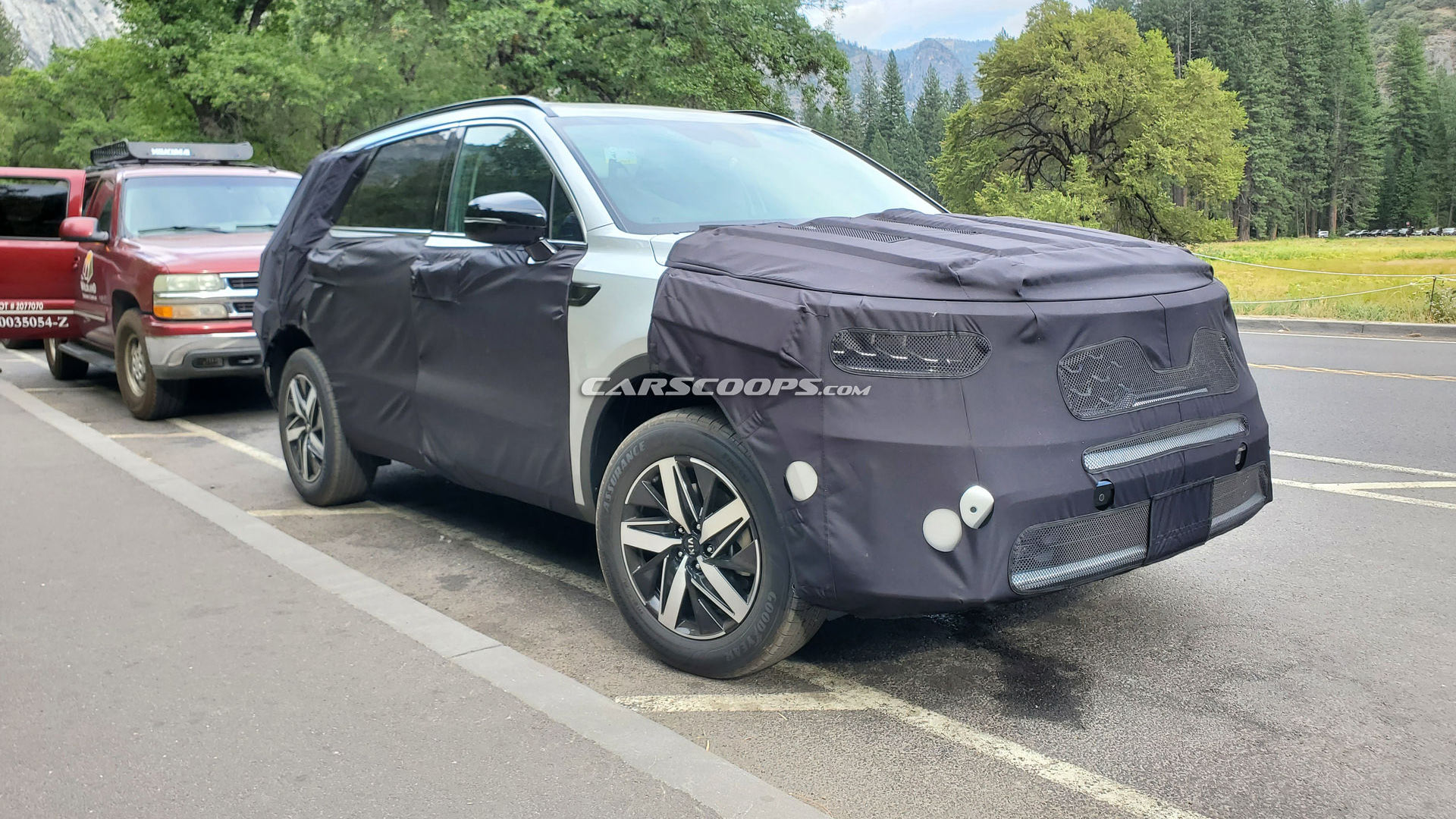 Kia Sorento 2021 lộ diện tại Mỹ, chuẩn bị cho ngày ra mắt