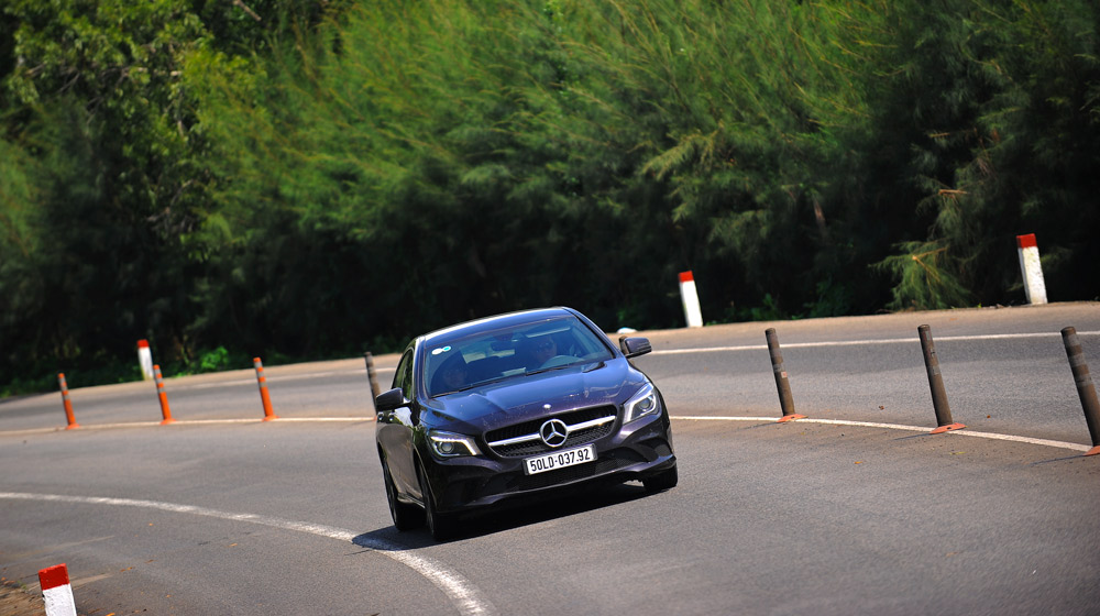 Mercedes-Benz CLA200: Xe coupe 4 cửa hoàn hảo cho giới trẻ 2 (32)-1.jpg