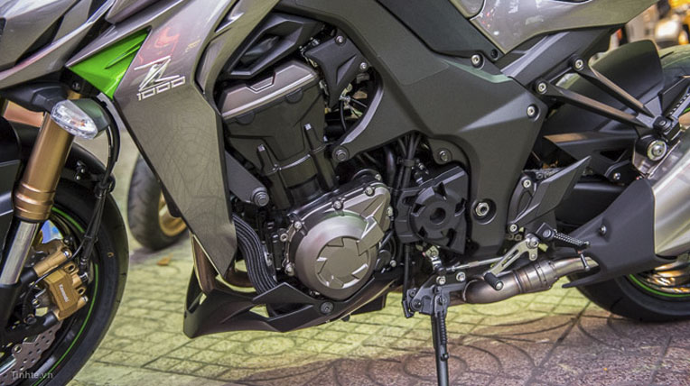 Cận cảnh Kawasaki Z1000 2014 đầu tiên tại Việt Nam 6.jpg